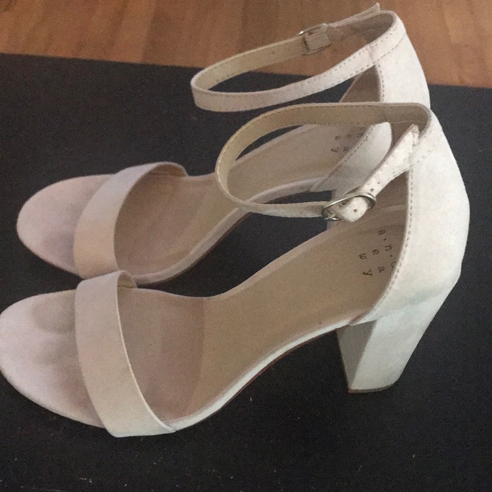 Blush Heels Size 8